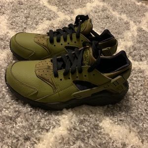 army green huaraches womens